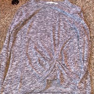 Long sleeve grey/black speckled knot in the front